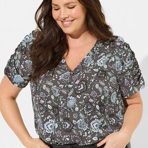Torrid - Harper Georgette V-Neck Ruched Sleeve Blouse, Fortune Paisley Charcoal 